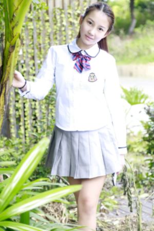 日韩精品8页_高清完整版高清视频观看